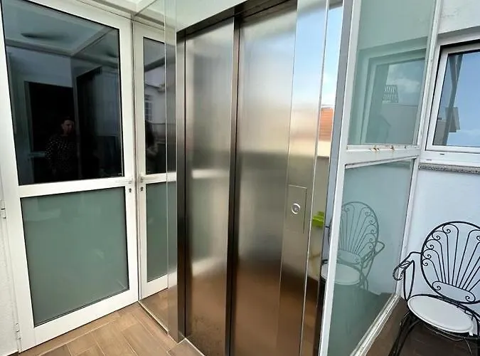 Piso En Pleno Centro De Izquierda Mino